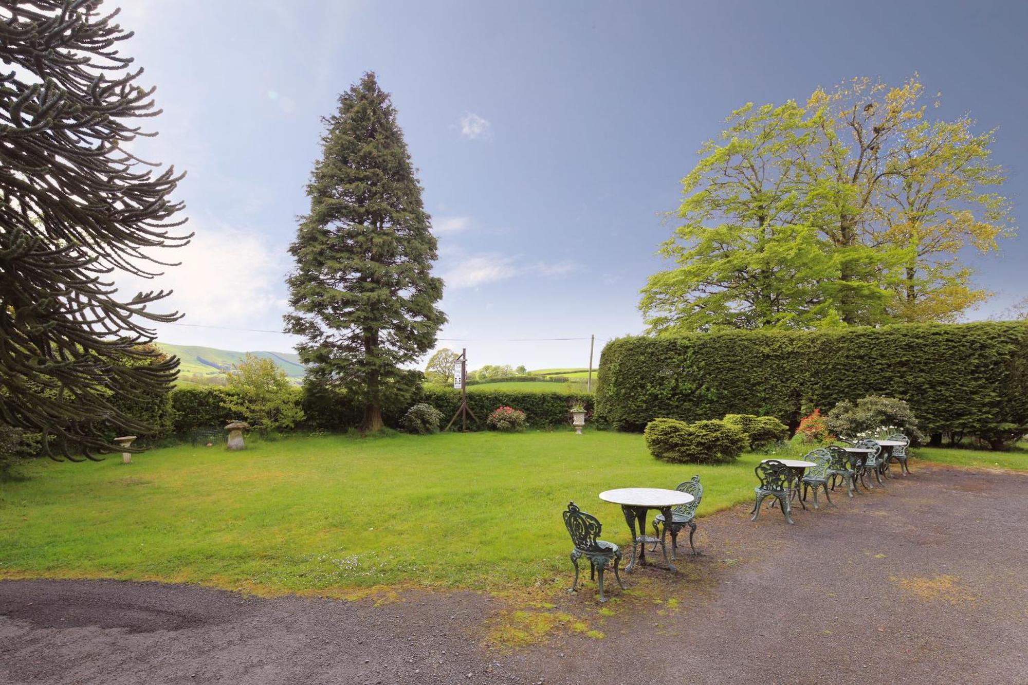 Hotel The Old Vicarage Dolfor Newtown  Zimmer foto